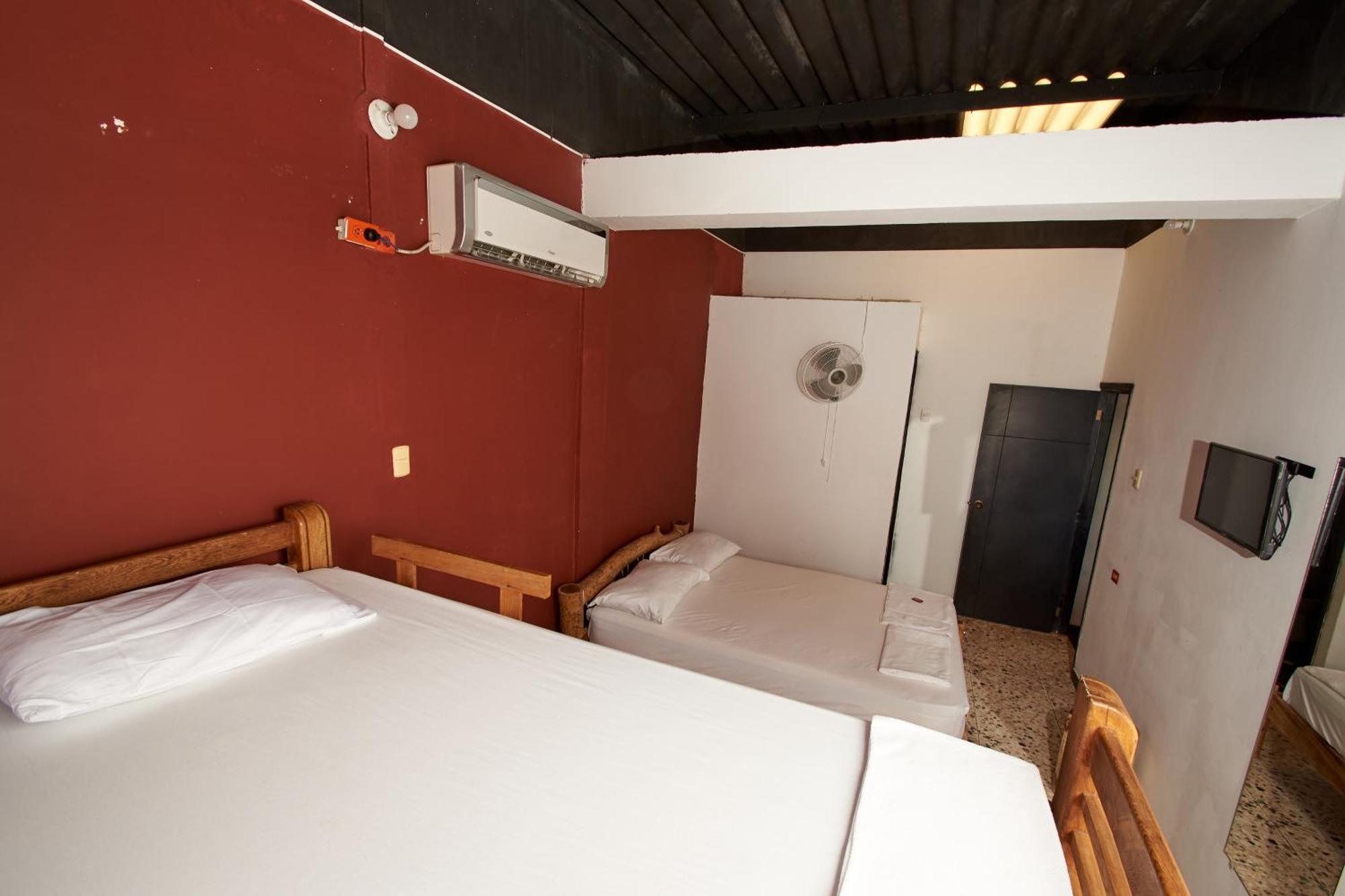 Hotel Flamencamarones Esterno foto